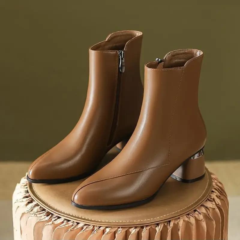 By Victoria Chelsea Boots